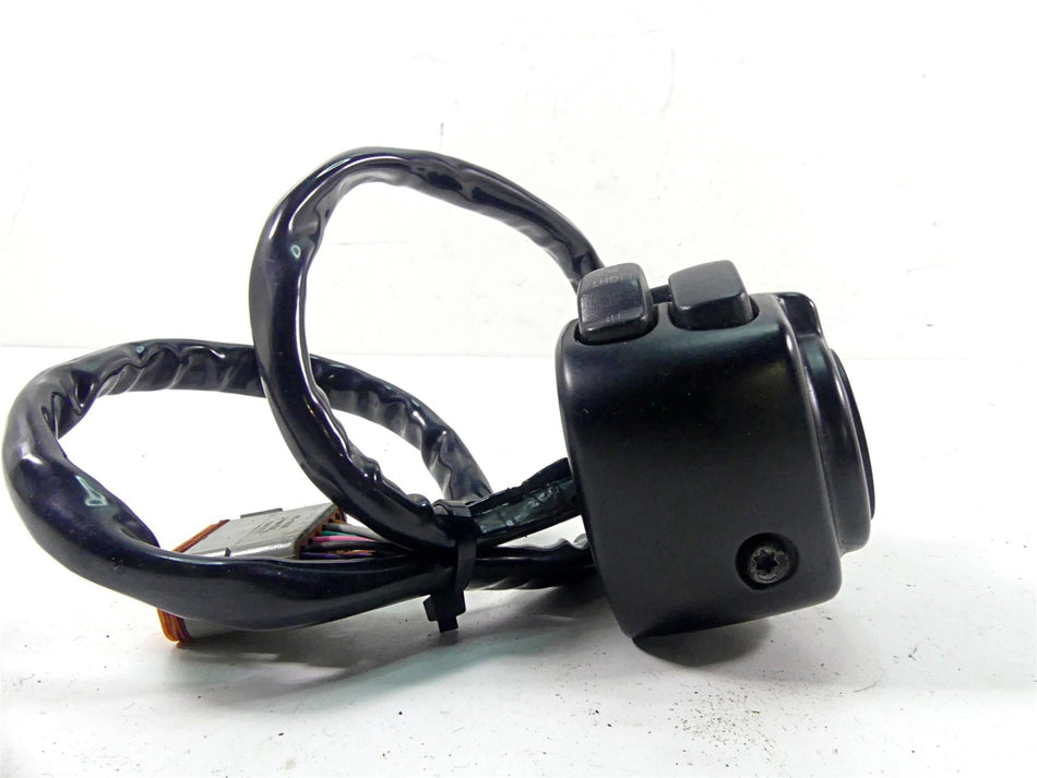 2004 Harley Touring FLHTCUI Electra Glide Left Hand Control Switch 71685-06A {{ shop.shopifyCountryName }} - Mototech271