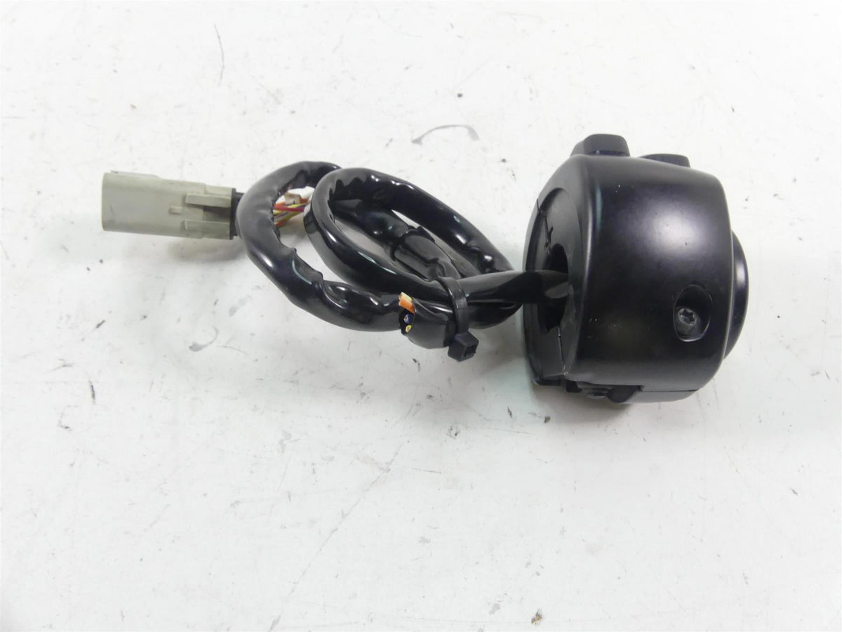 2012 Harley VRSCF Muscle Rod Left Hand Lights Control Switch - Read 71682-06A {{ shop.shopifyCountryName }} - Mototech271