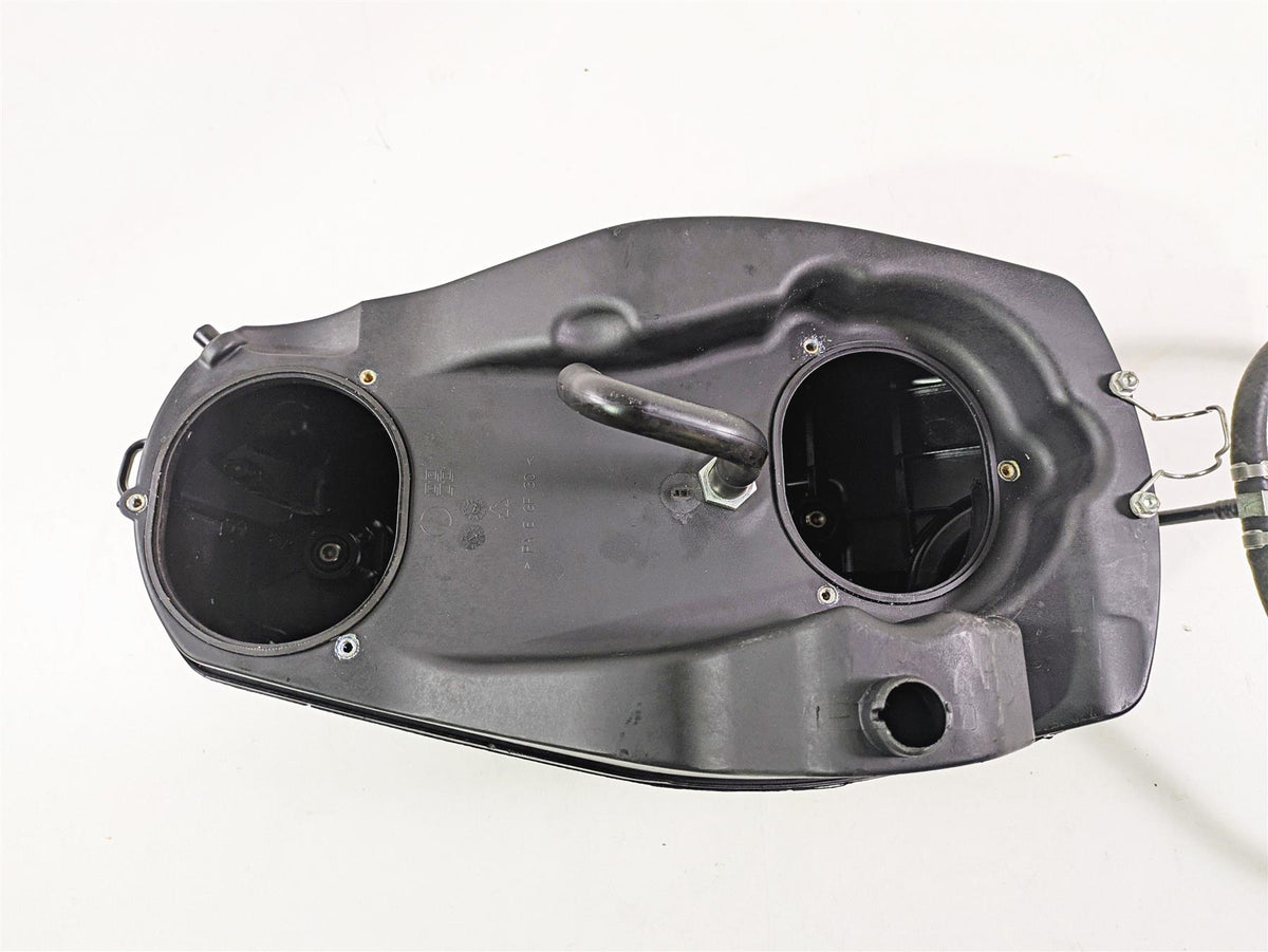 2010 Ducati Streetfighter 1098 S Air Filter Box Breather & Injectors 44211393B {{ shop.shopifyCountryName }} - Mototech271
