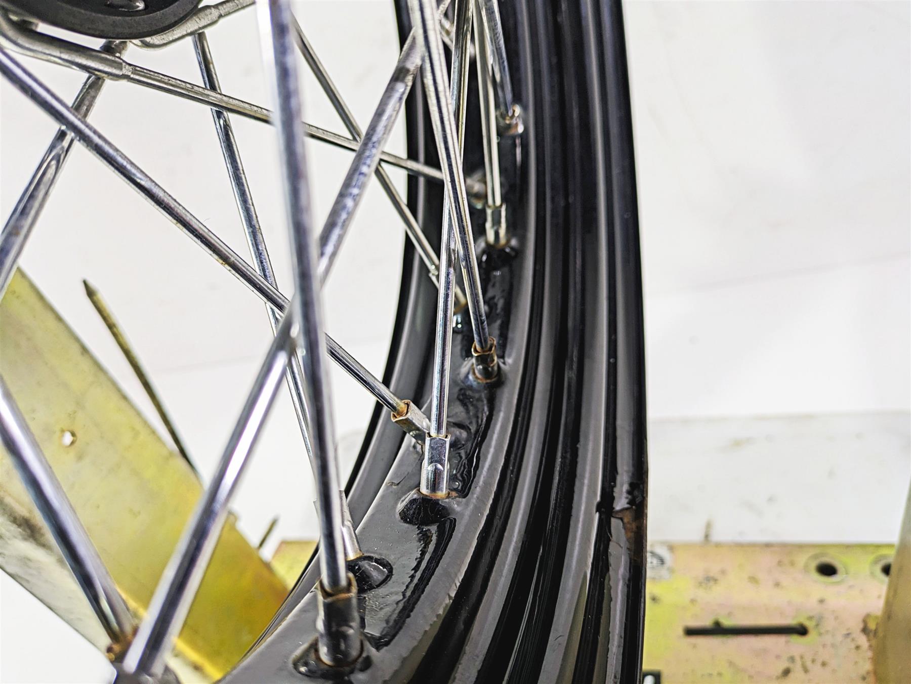 2021 Harley Softail FLSL Slim Straight 16x3 Front Wheel Spoke Rim 55107-12 {{ shop.shopifyCountryName }} - Mototech271