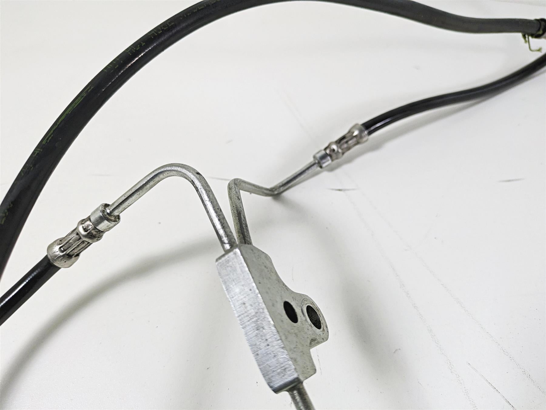2008 Harley Touring FLHTCU E-Glide 105TH Front Abs Brake Lines 41679-08 40612-08 {{ shop.shopifyCountryName }} - Mototech271