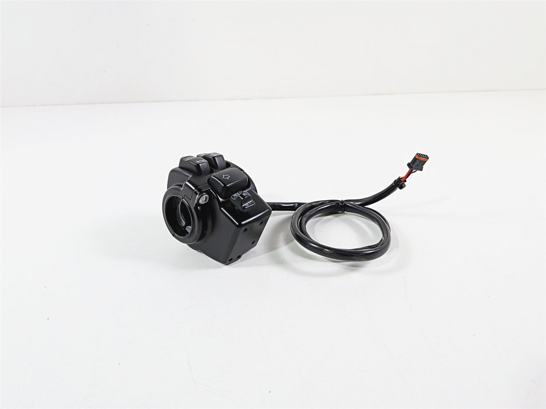 2022 Harley Softail FXLRST Low Rider Left Hand Control Switch -Read 71500288 {{ shop.shopifyCountryName }} - Mototech271