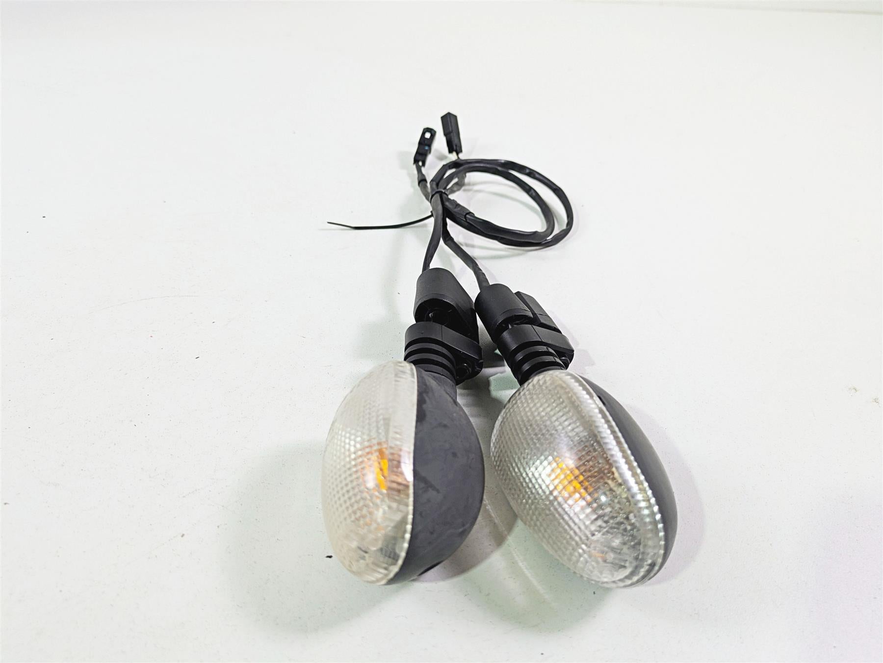 2018 Ducati Scrambler Desert Sled 800 Front Blinker Turn Signal Set 53040155B {{ shop.shopifyCountryName }} - Mototech271