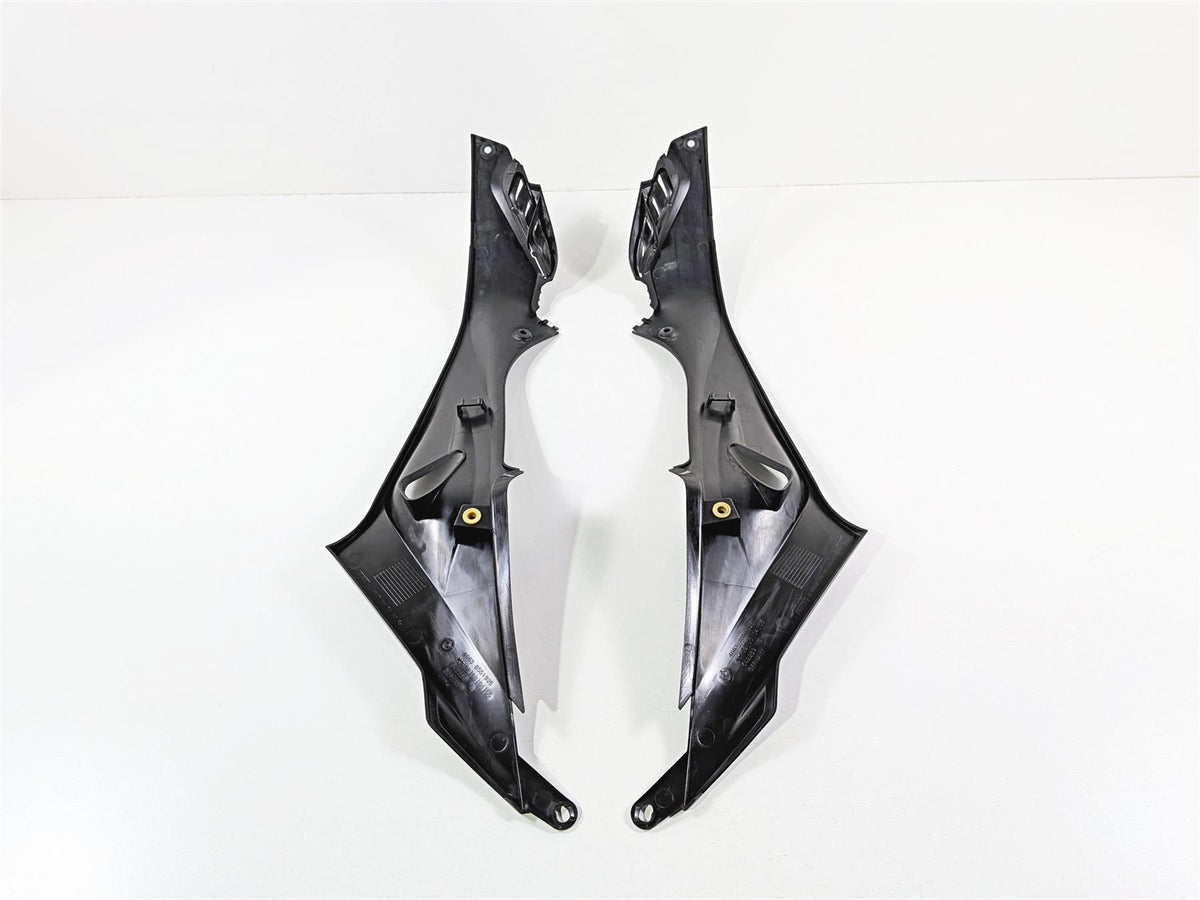 2017 BMW S1000RR K46 Left Right Under Tank Side Cover Fairing 46638551925 {{ shop.shopifyCountryName }} - Mototech271