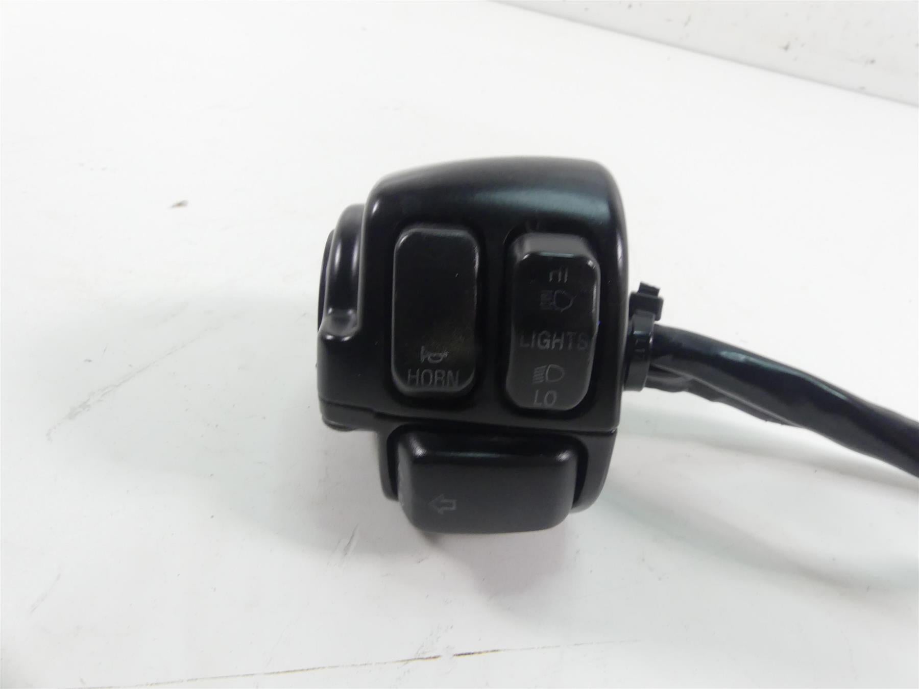 2003 Harley Sportster XL1200 C 100th Anniv Left Hand Control Switch 71682-06A {{ shop.shopifyCountryName }} - Mototech271