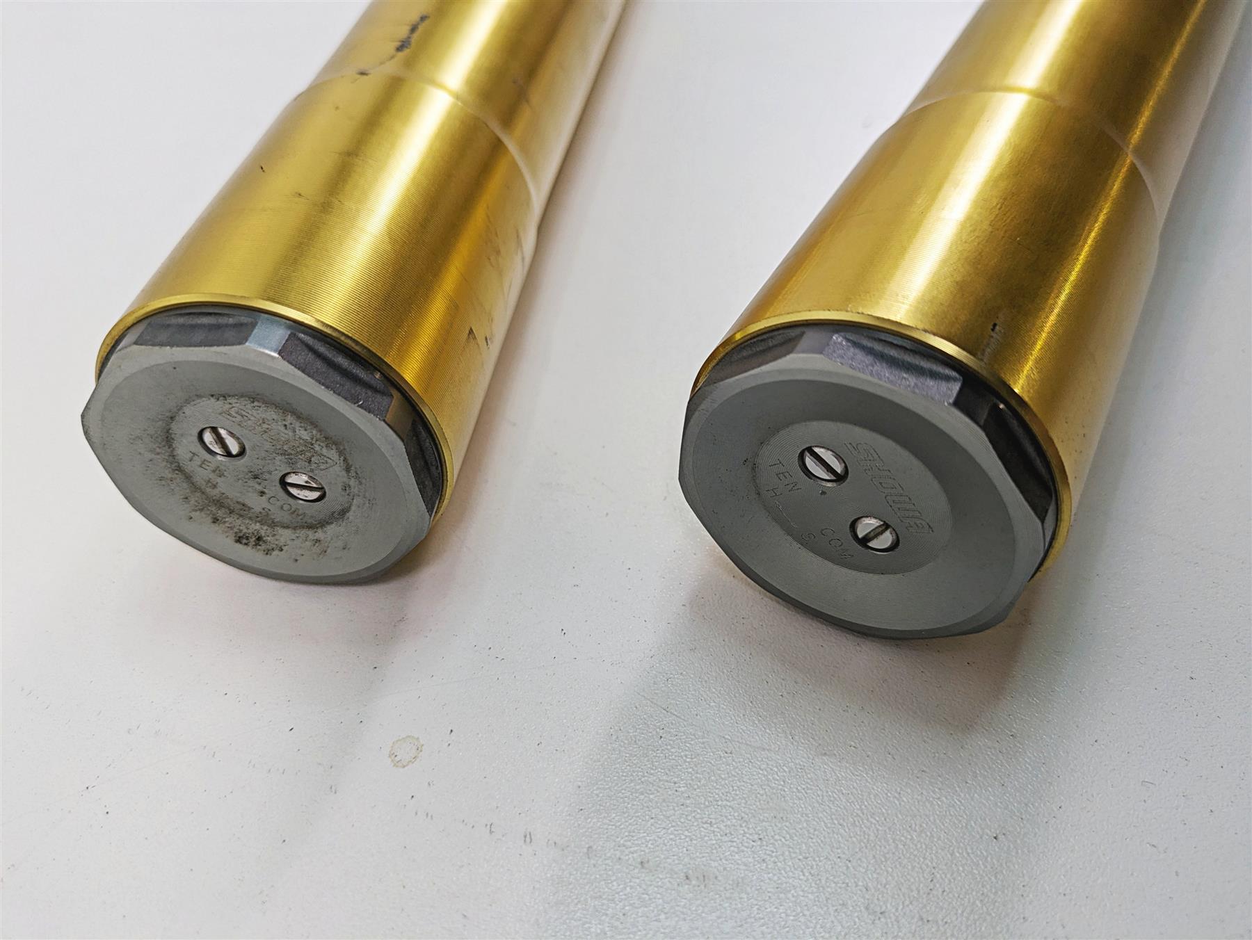2022 Suzuki GSXR 750 Showa Front Fork Leg Set -Read 51103-15J11 51104-15J11 {{ shop.shopifyCountryName }} - Mototech271