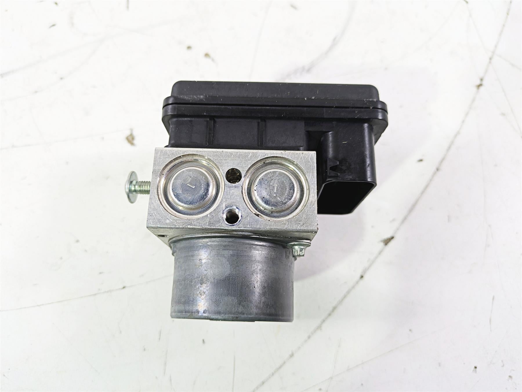2015 Ducati Panigale 1299 S Abs Brake Pump Unit Module 54240581B {{ shop.shopifyCountryName }} - Mototech271