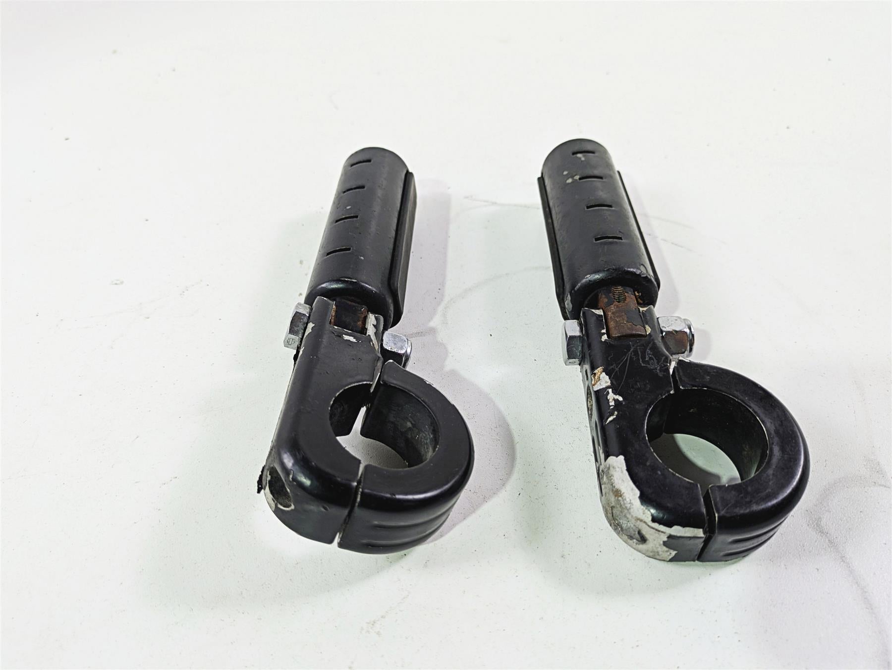 2018 Harley FLHCS Softail Heritage 115th Highway Crash Bar Footpeg Set 54234-10A {{ shop.shopifyCountryName }} - Mototech271
