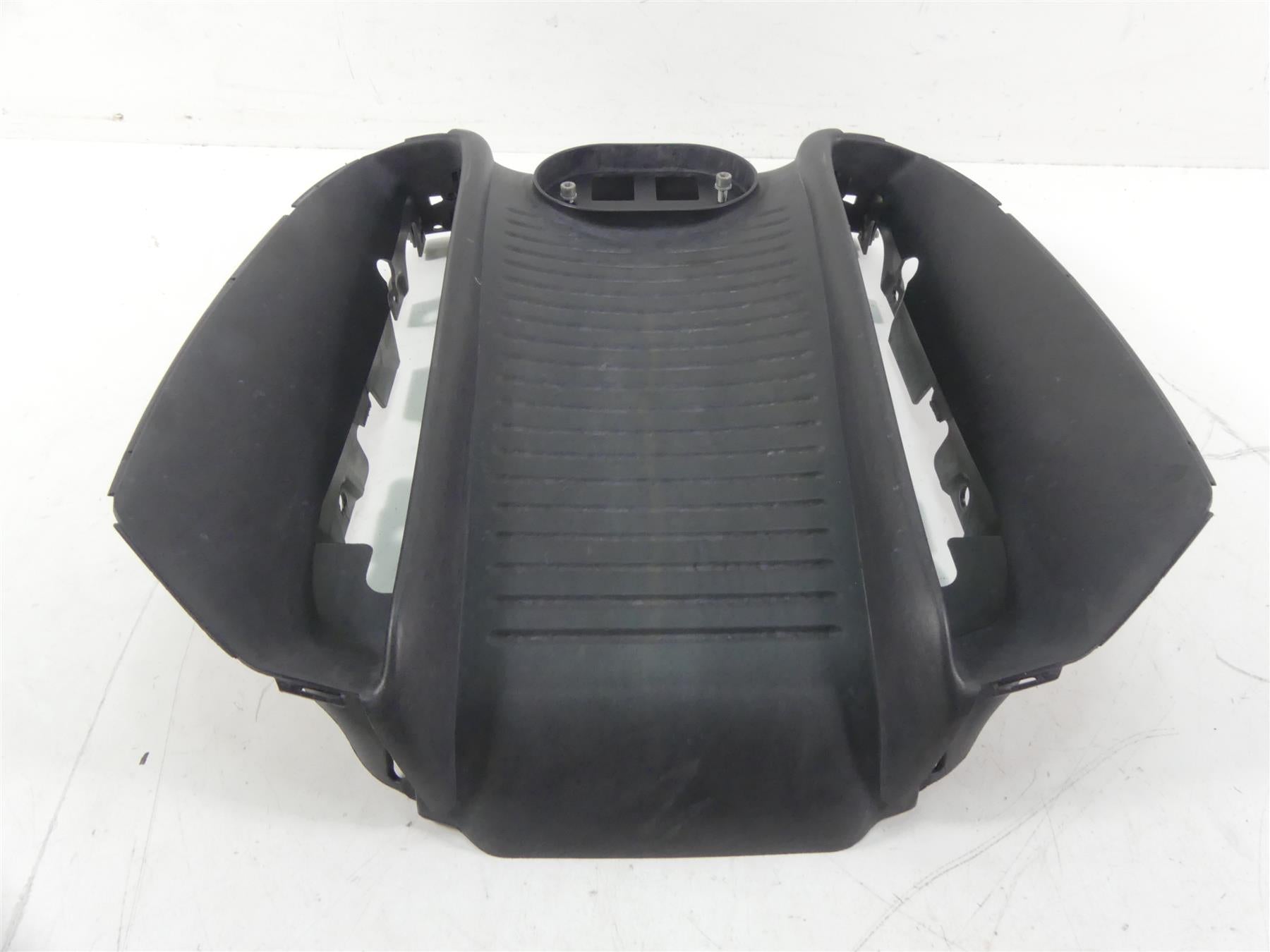 2013 Harley VRSCF Muscle V-Rod Center Radiator Cooler Cover Fairing 26813-08A {{ shop.shopifyCountryName }} - Mototech271