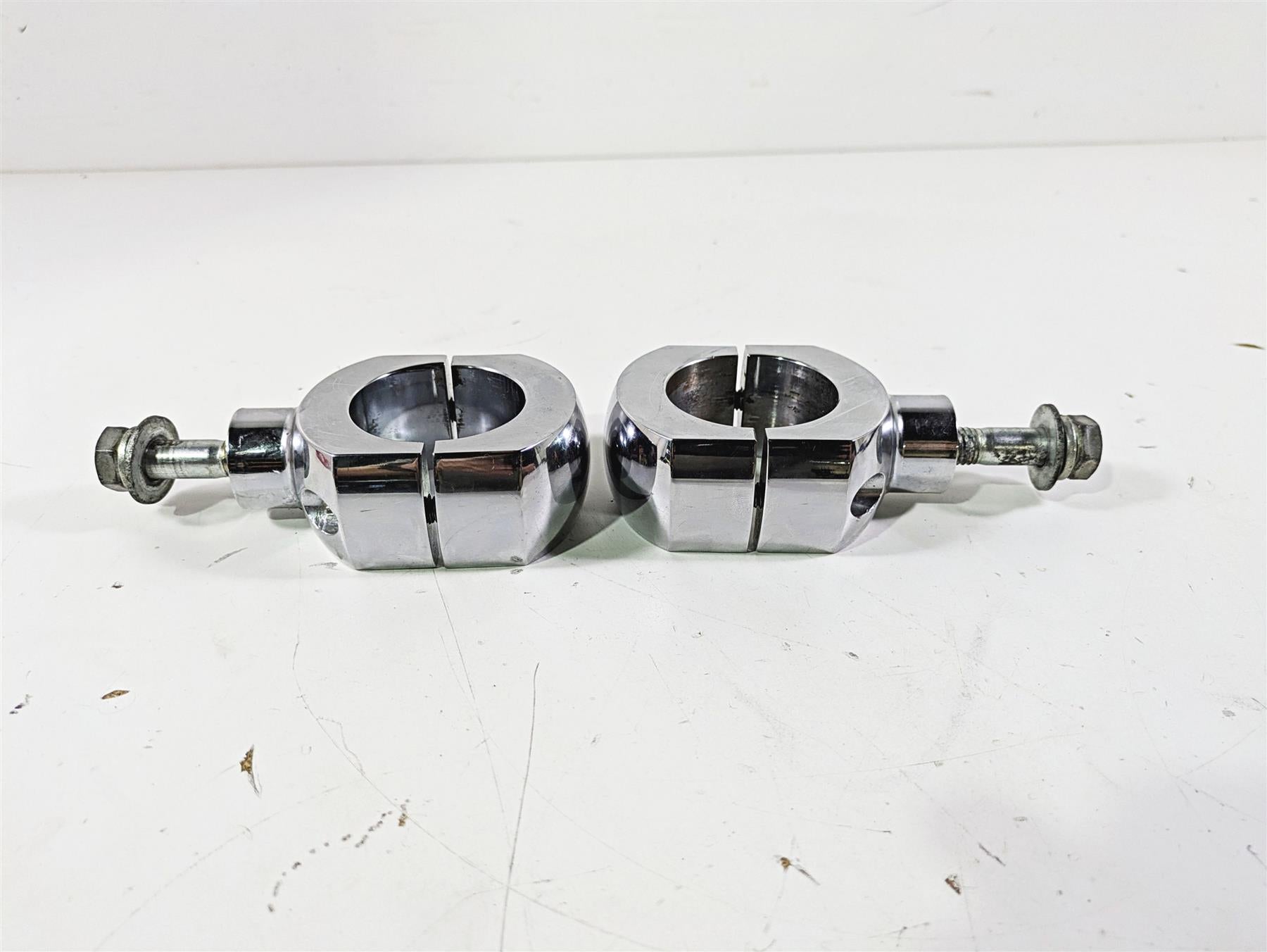 2003 Harley Softail FXSTDI Deuce 100th Aftermarket 2" Handlebar Riser Set {{ shop.shopifyCountryName }} - Mototech271