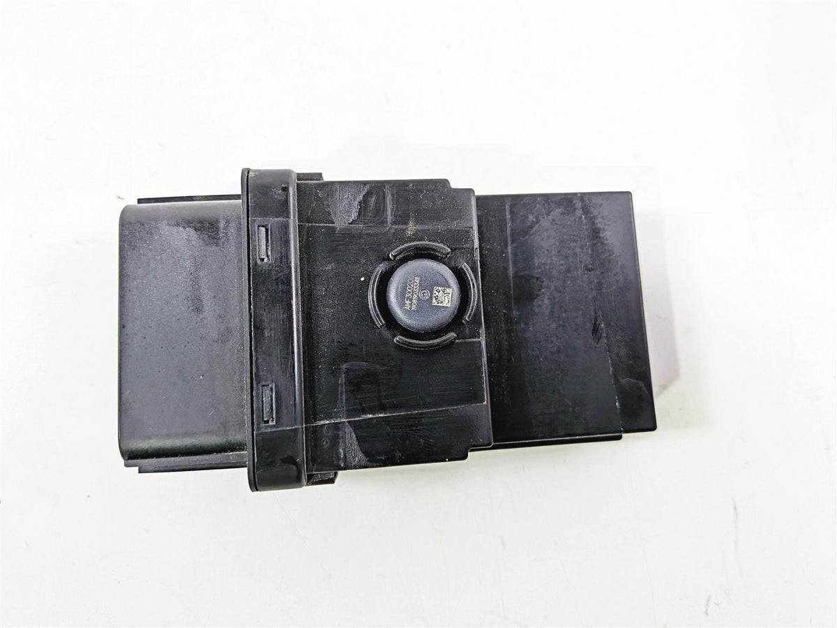 2020 BMW S1000RR K67 General Module Light Control Unit 61351600221-Mototech271