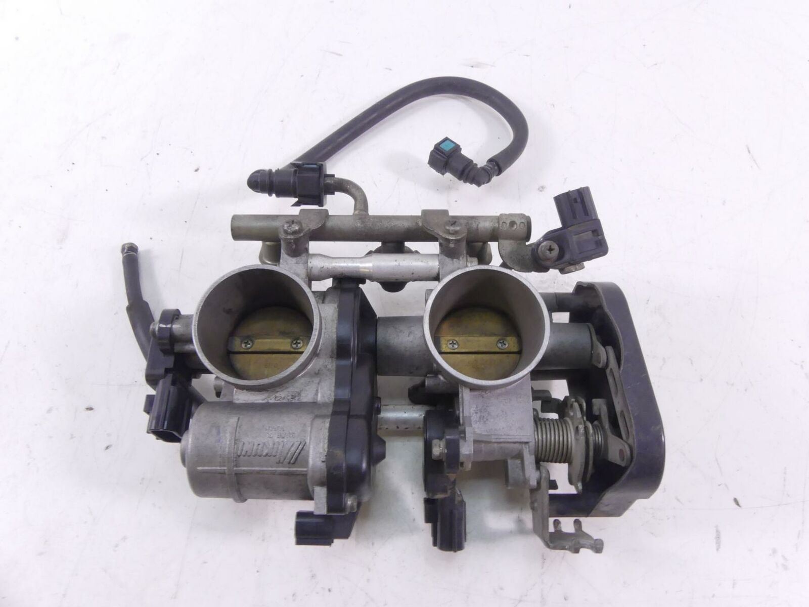 2012 Yamaha XT1200 Super Tenere CA Mikuni Throttle Body Injectors 23P-13750-21 {{ shop.shopifyCountryName }} - Mototech271