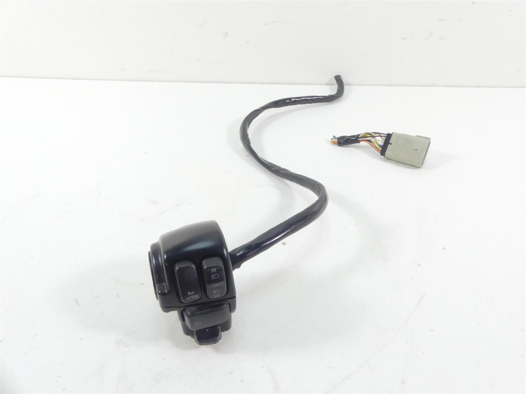 2012 Harley Touring FLHX Street Glide Left Hand Audio Control Switch 71682-06 {{ shop.shopifyCountryName }} - Mototech271