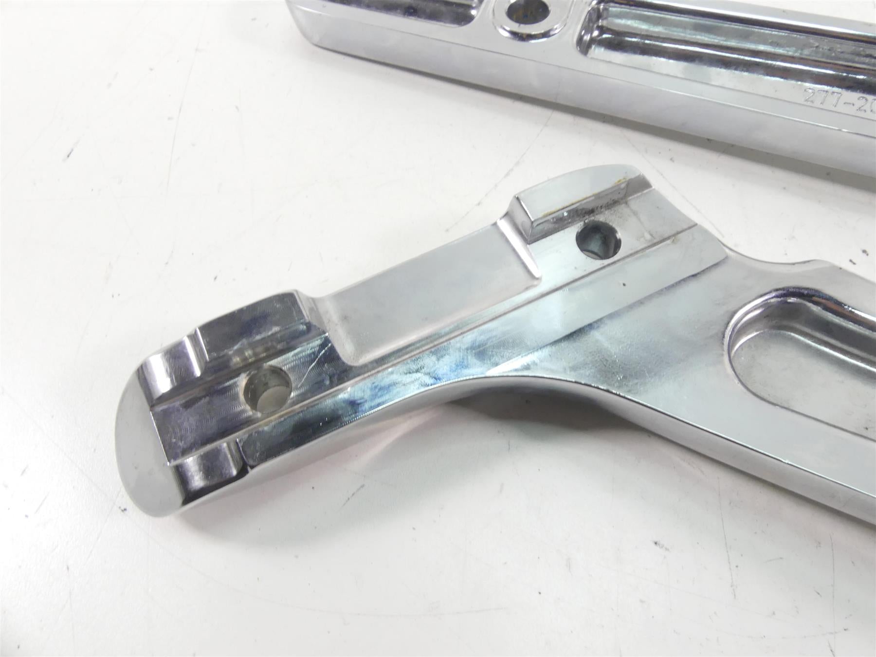2021 Harley Softail FLSB Sport Glide Rear Fender Braces Struts 59500487 59500488 {{ shop.shopifyCountryName }} - Mototech271