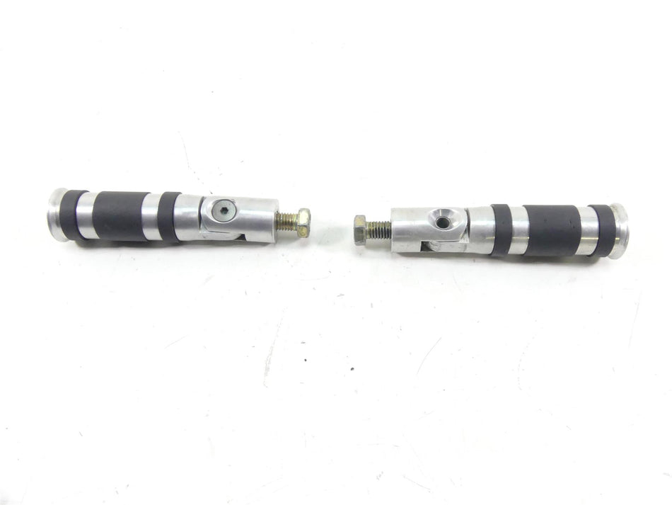 2017 Harley Softail FXSB Breakout Rear Aluminum Passenger Footpeg Set 50943-05A {{ shop.shopifyCountryName }} - Mototech271