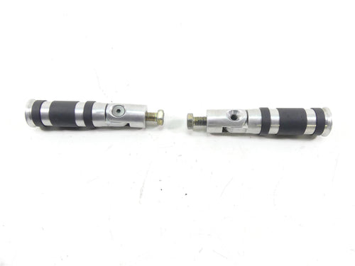 2017 Harley Softail FXSB Breakout Rear Aluminum Passenger Footpeg Set 50943-05A | Mototech271