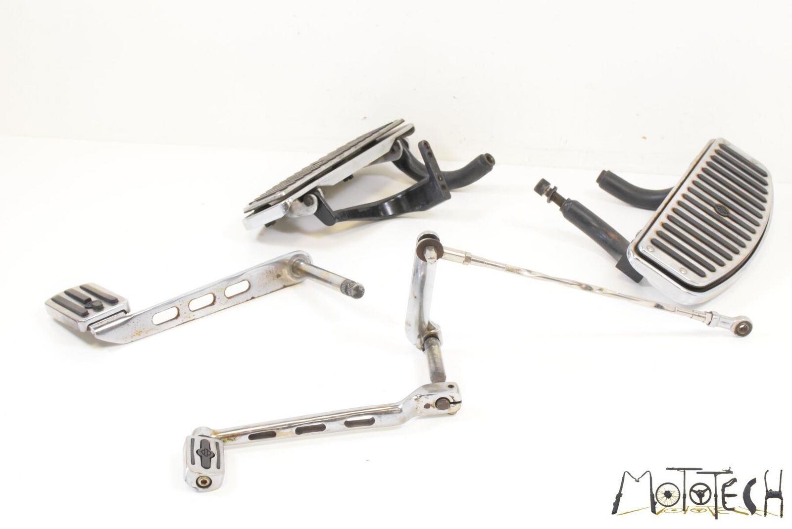 1991 Harley Touring FLHTC Electra Glide FR CHROME Floorboards Shift & Brake Ped {{ shop.shopifyCountryName }} - Mototech271