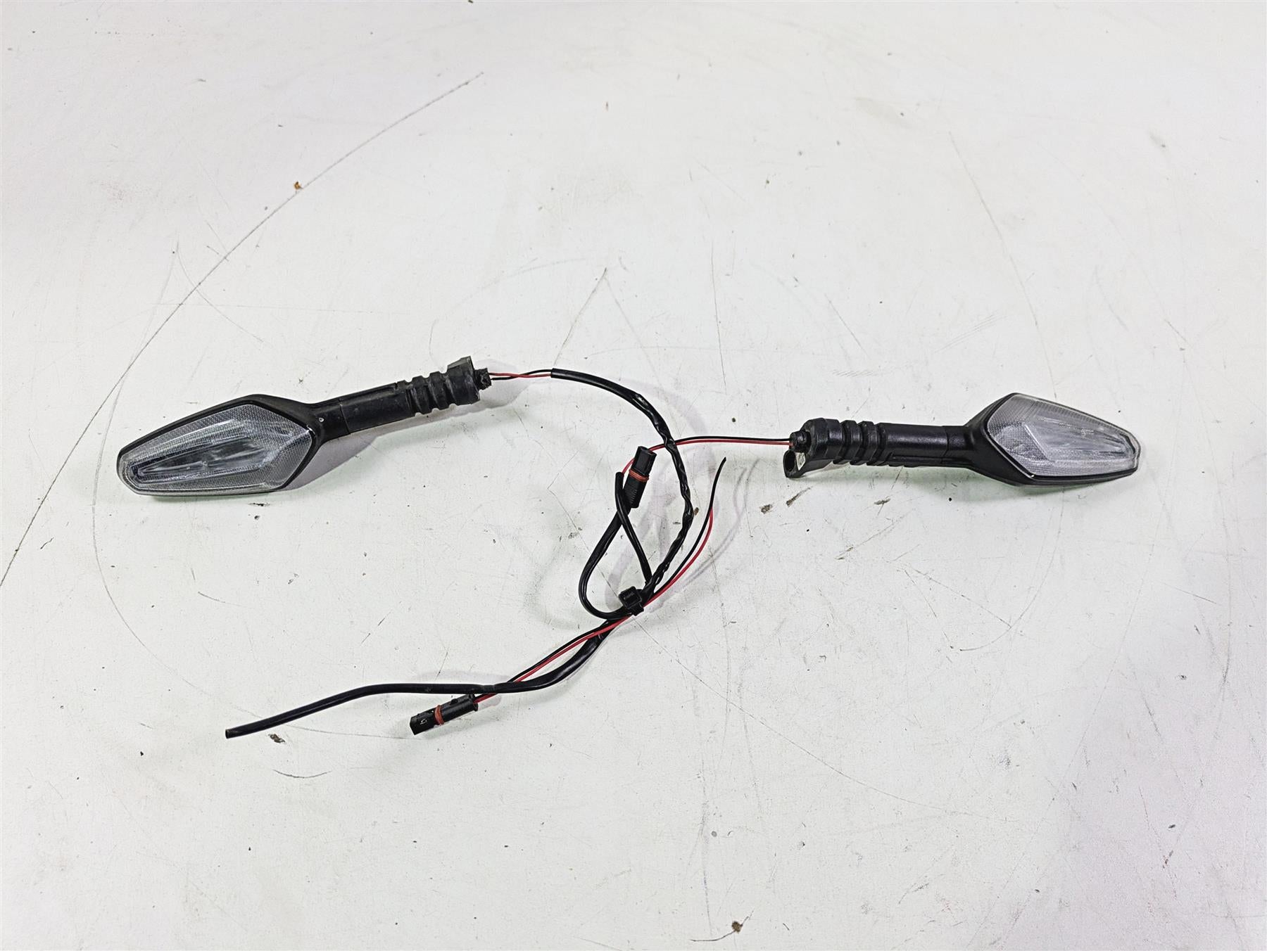 2023 BMW G310R K03 Rear Blinker Turn Signal Set 63138557204 {{ shop.shopifyCountryName }} - Mototech271