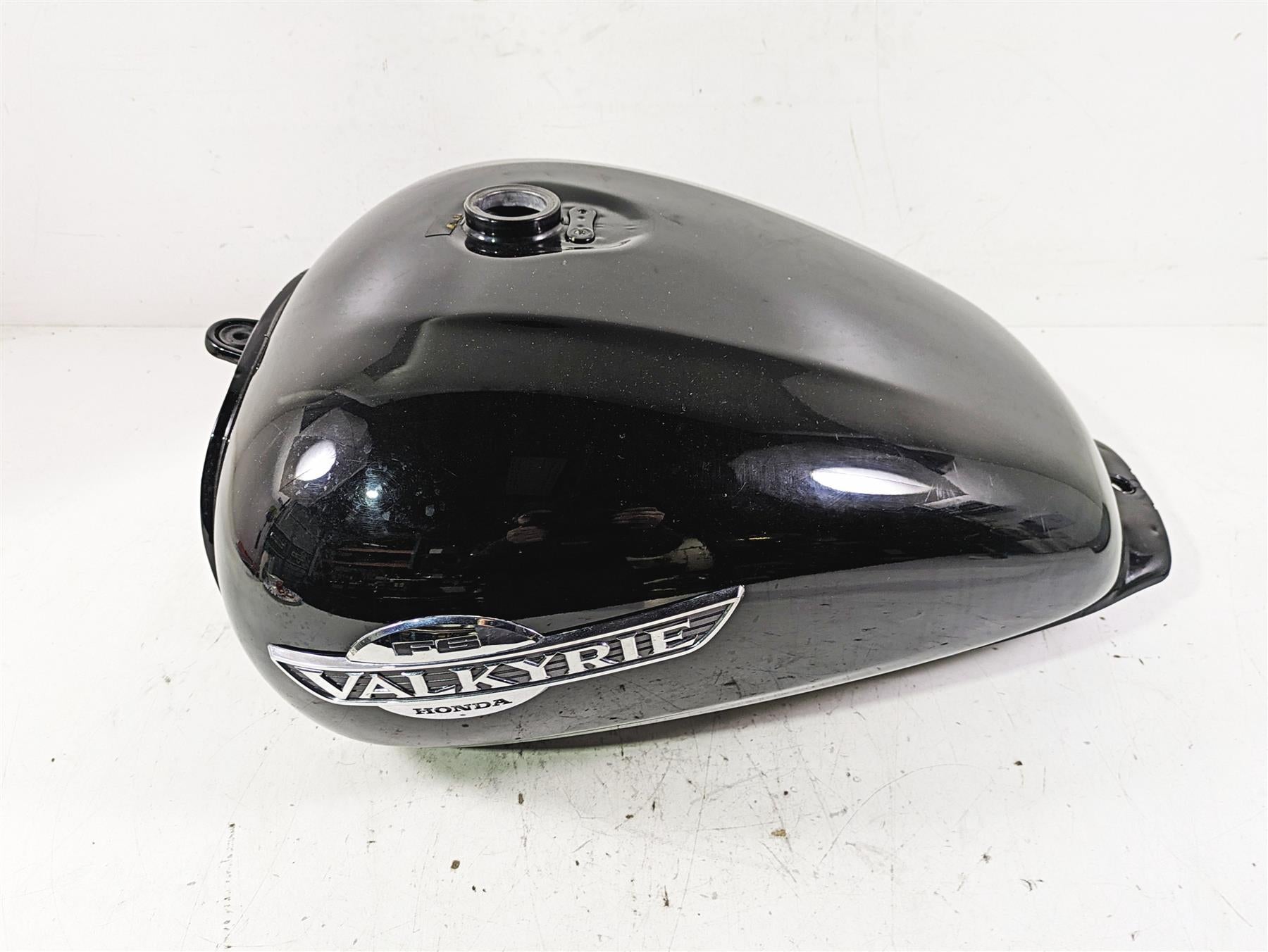 1998 Honda GL1500 Valkyrie Tour Fuel Gas Petrol Tank & Petcock 17520-MZ0-A | Mototech271