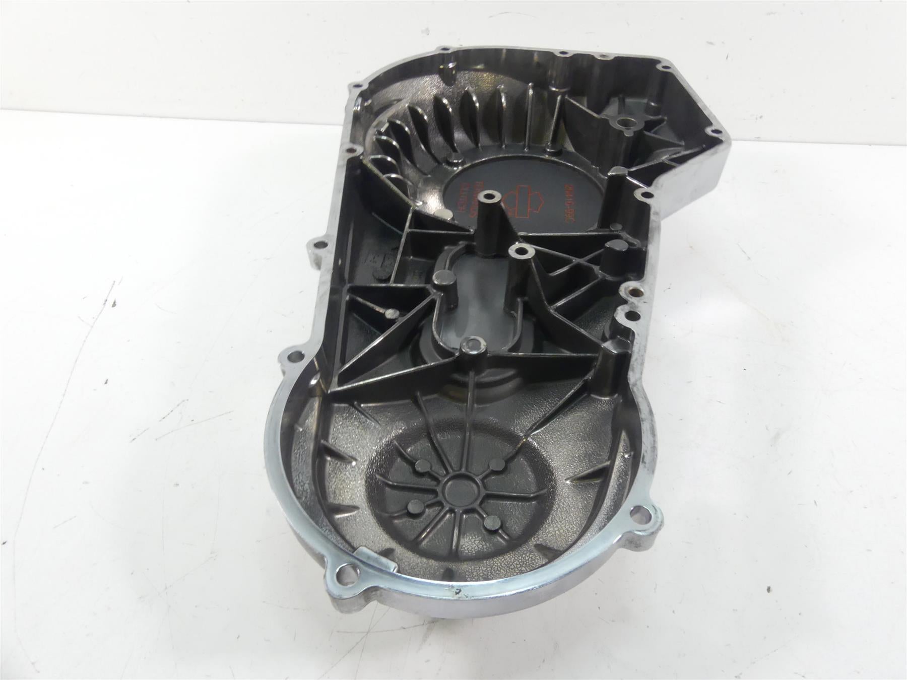 2002 Harley Softail FXSTDI Deuce Outer Primary Drive Clutch Cover 60506-99 {{ shop.shopifyCountryName }} - Mototech271