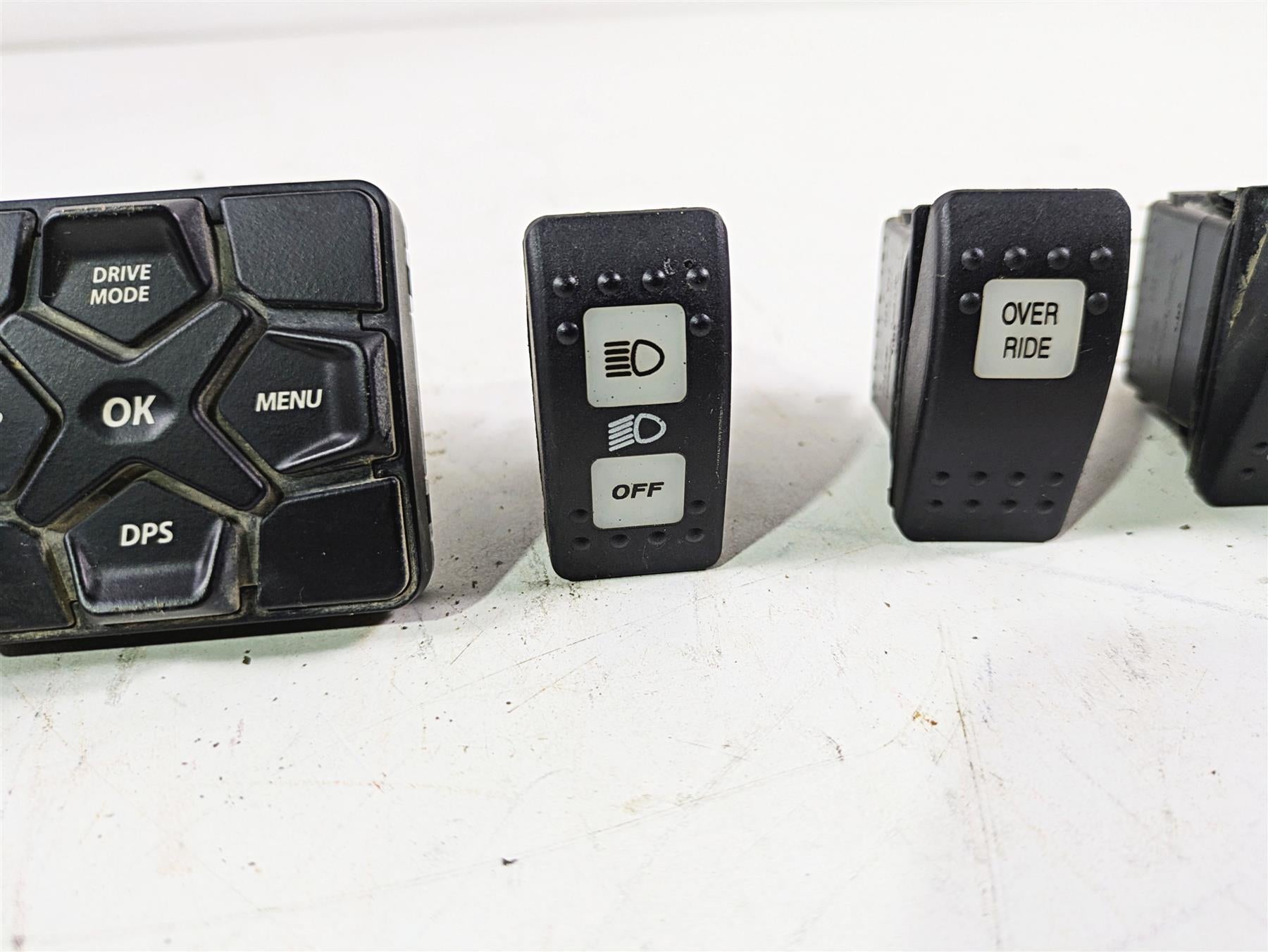 2020 Can Am Maverick X3 Turbo R STD Start Stop Light All Switch Set 710006059 {{ shop.shopifyCountryName }} - Mototech271