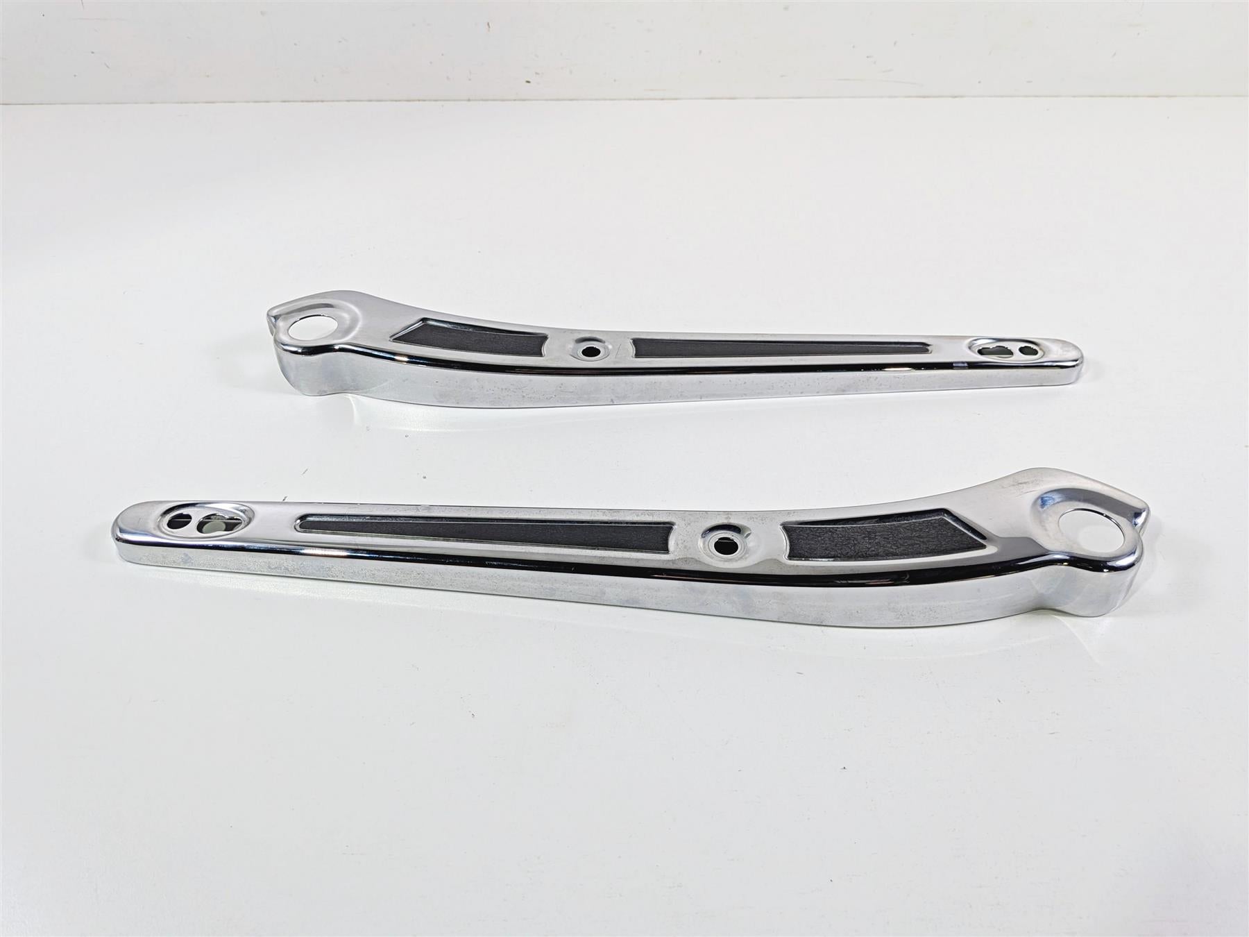 2014 Harley FXDL Dyna Low Rider Rear Fender Struts Braces 57300024 57300026 {{ shop.shopifyCountryName }} - Mototech271