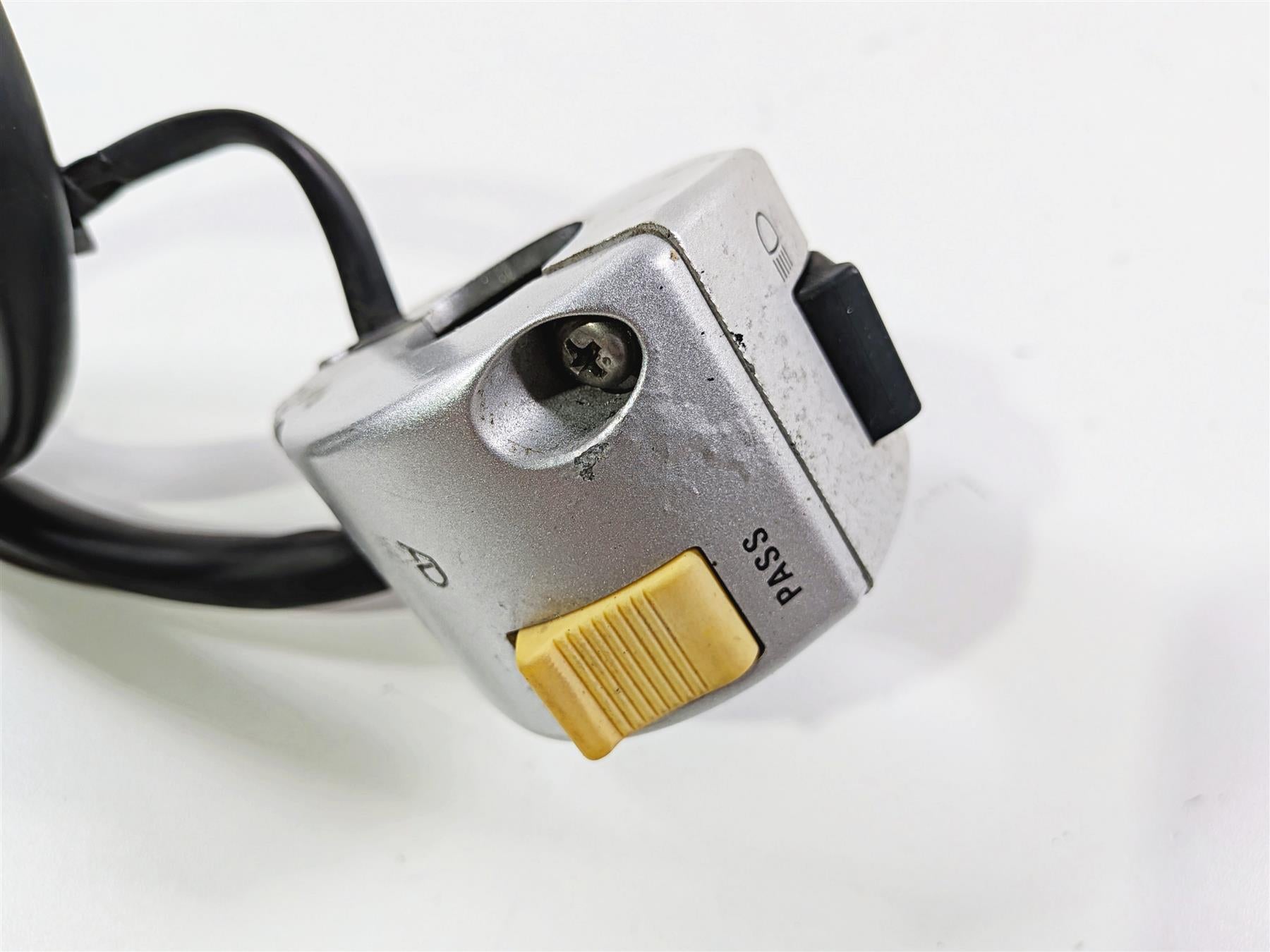 2004 Suzuki VL800 Intruder Volusia Left Hand Control Switch 37400-41F10 {{ shop.shopifyCountryName }} - Mototech271