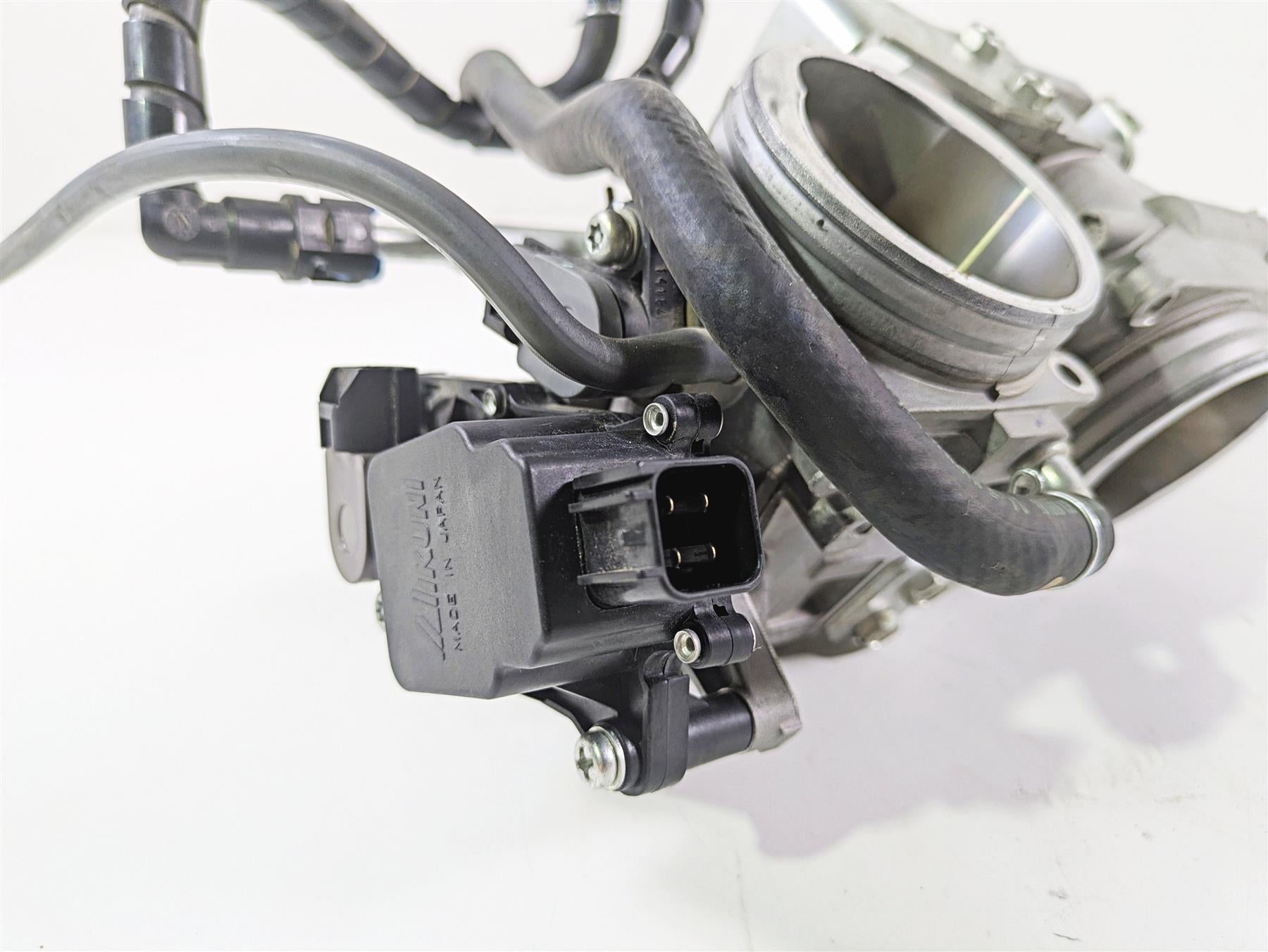 2019 Suzuki M109R VZR1800 Boulevard Throttle Body Bodies Mikuni 13405-48G20 {{ shop.shopifyCountryName }} - Mototech271
