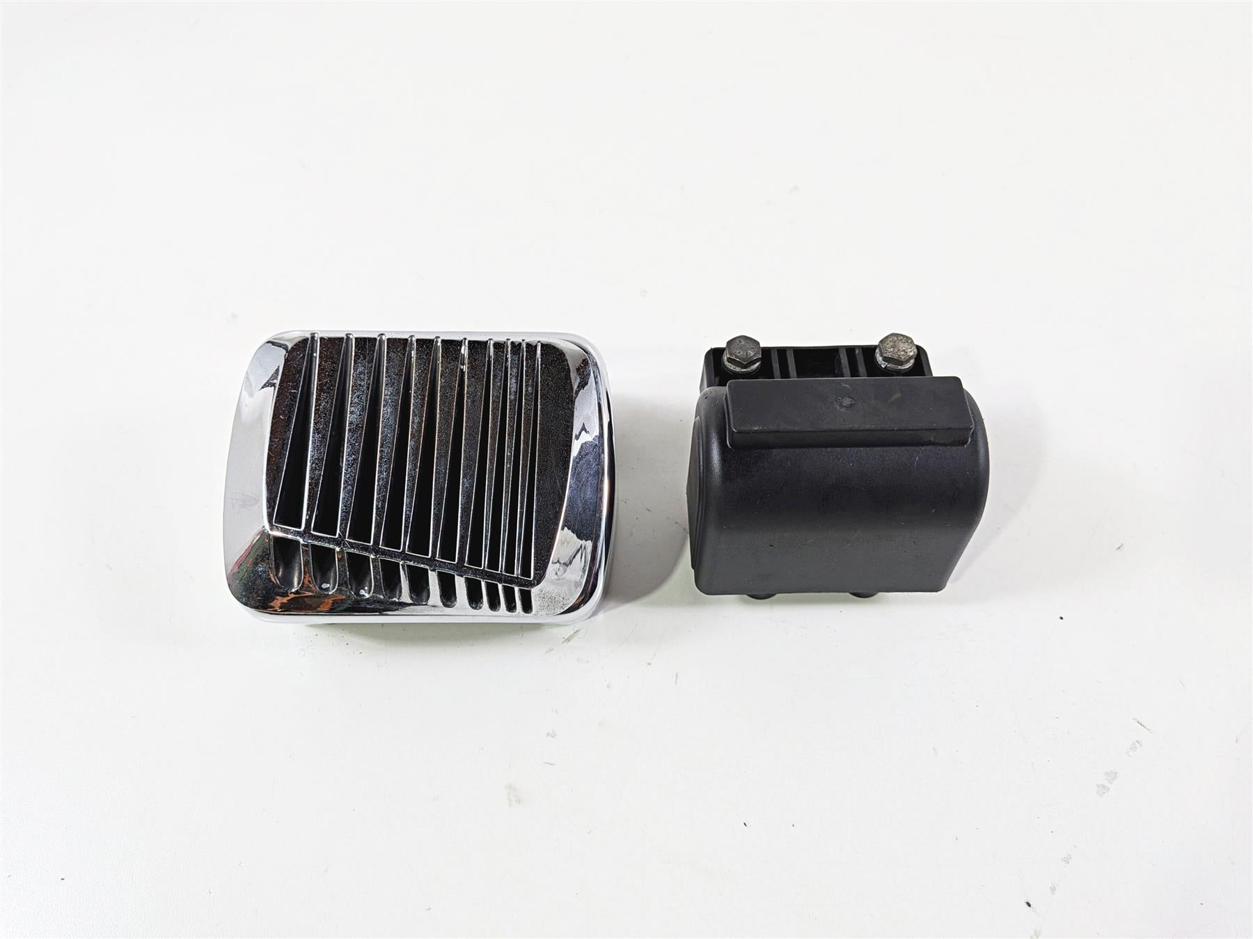 1996 Harley FLSTC Softail Heritage Ignition Coil & Chrome Cover 31614-83A {{ shop.shopifyCountryName }} - Mototech271
