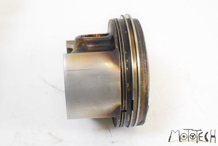 1998 Moto Guzzi V11 1100 California EV Right Cylinder Piston GU30060060 {{ shop.shopifyCountryName }} - Mototech271