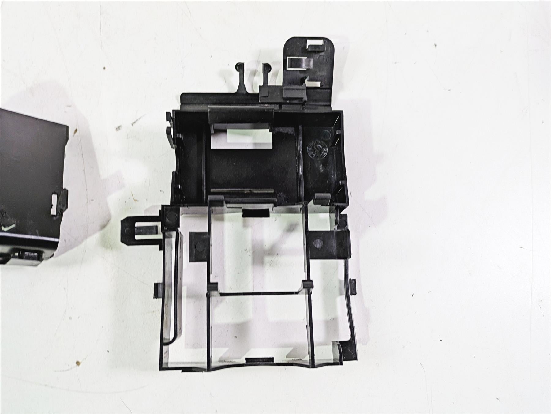 2010 Harley VRSCF Muscle Rod All Electric Plastic Holder In Set 70393-07 {{ shop.shopifyCountryName }} - Mototech271