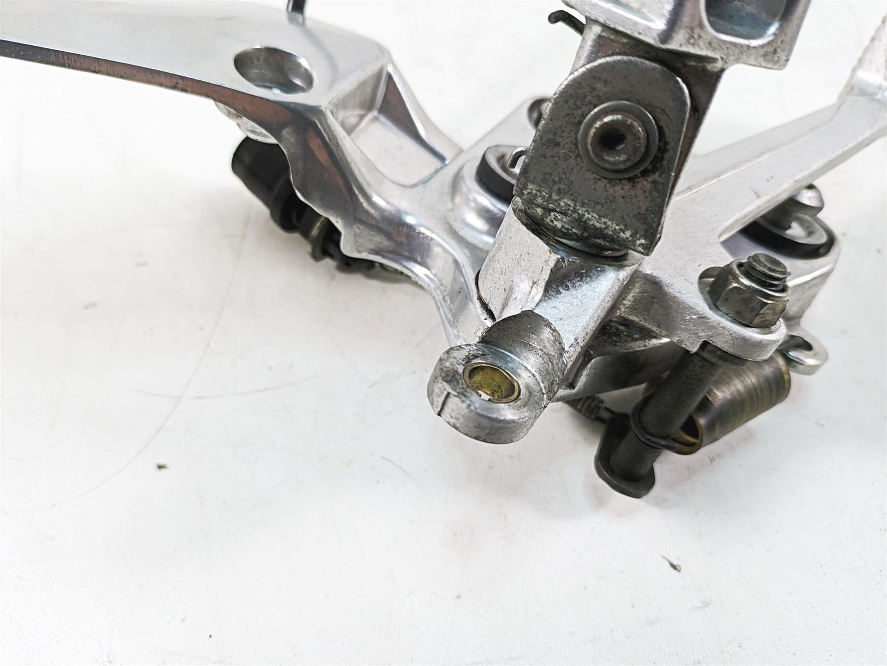 2002 Yamaha FZ1 FZS1000 Fazer Right Rider Footpeg & Brake Pedal 5LV-27443-01-00 {{ shop.shopifyCountryName }} - Mototech271