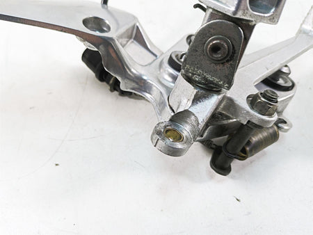 2002 Yamaha FZ1 FZS1000 Fazer Right Rider Footpeg & Brake Pedal 5LV-27443-01-00 {{ shop.shopifyCountryName }} - Mototech271