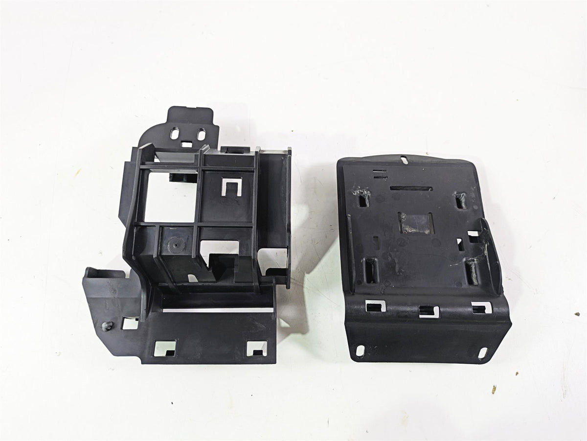 2014 Harley FLS Softail Slim Electric Holder Plastic Stay Carrier Set 70354-11 {{ shop.shopifyCountryName }} - Mototech271