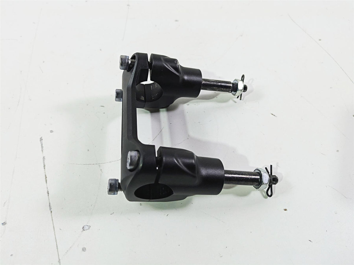 2022 Kawasaki ZR900RS Cafe Handlebar Riser Holder Mount Set 46012-0382-18R {{ shop.shopifyCountryName }} - Mototech271