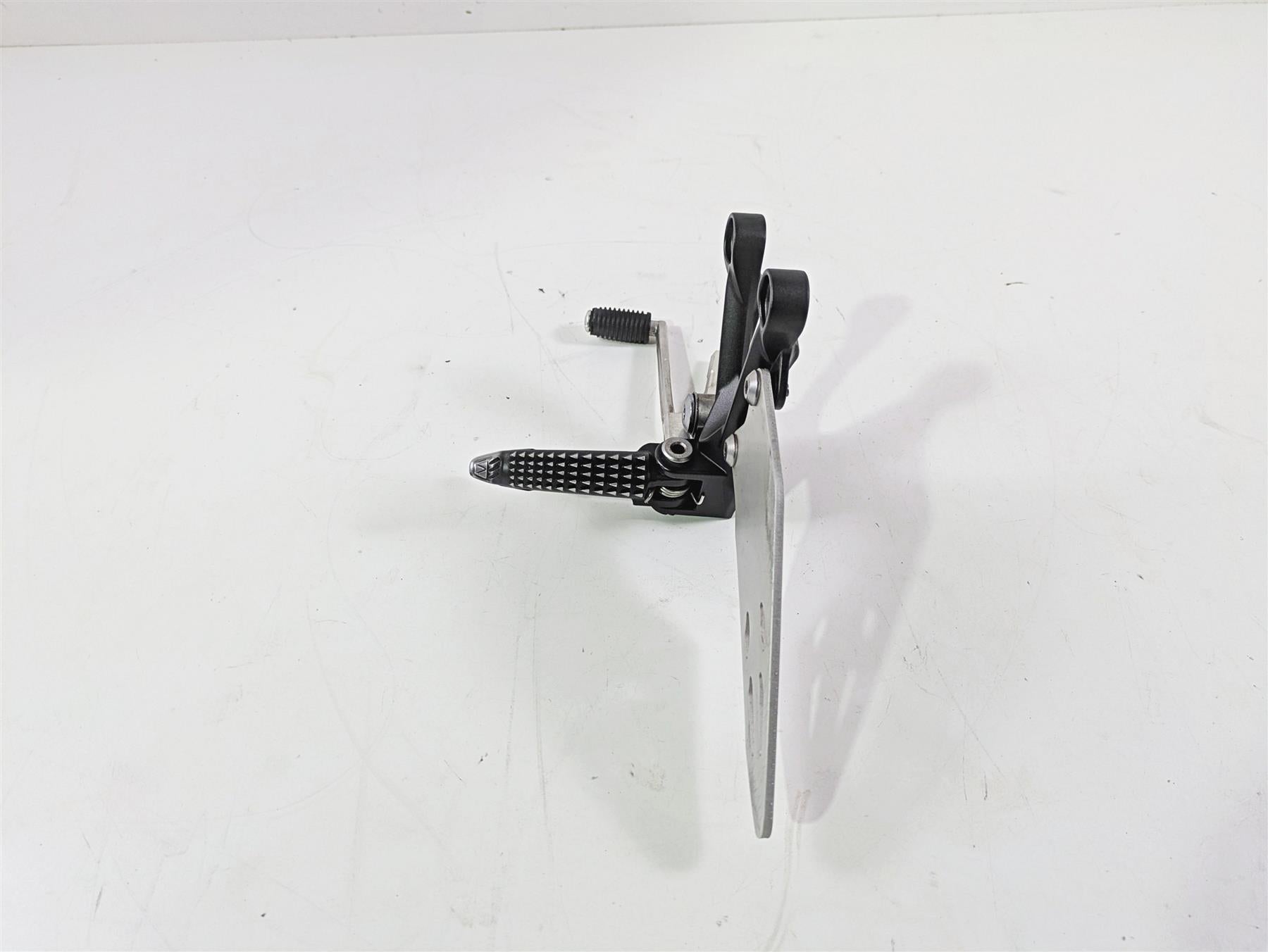 2020 Kawasaki ZX6R ZX636 Ninja Left Footpeg Foot Peg Shifter Set 35063-0160-18R {{ shop.shopifyCountryName }} - Mototech271