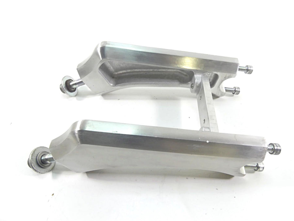 2008 Suzuki M109R VZR1800 Handlebar Riser Holder 56224-48G00 56225-48G00 {{ shop.shopifyCountryName }} - Mototech271
