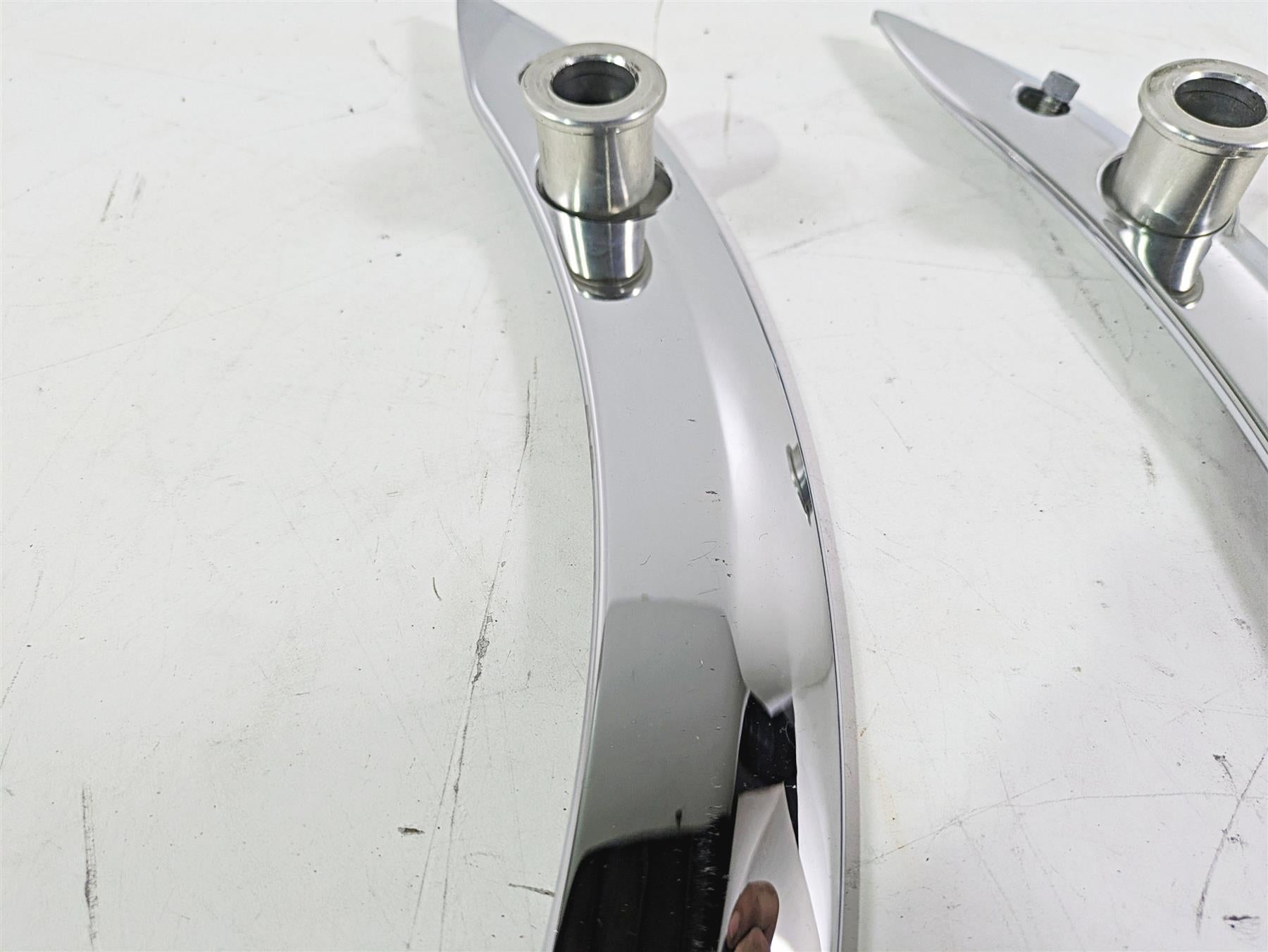 2018 Indian Chieftain Limited Rear Chrome Fender Struts Braces 5139599 5139598 {{ shop.shopifyCountryName }} - Mototech271