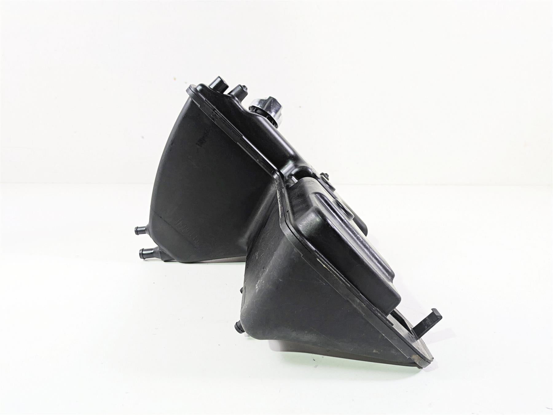 2007 Harley Sportster XL1200 C Oil Tank Reservoir & Dipstick 62888-04B {{ shop.shopifyCountryName }} - Mototech271