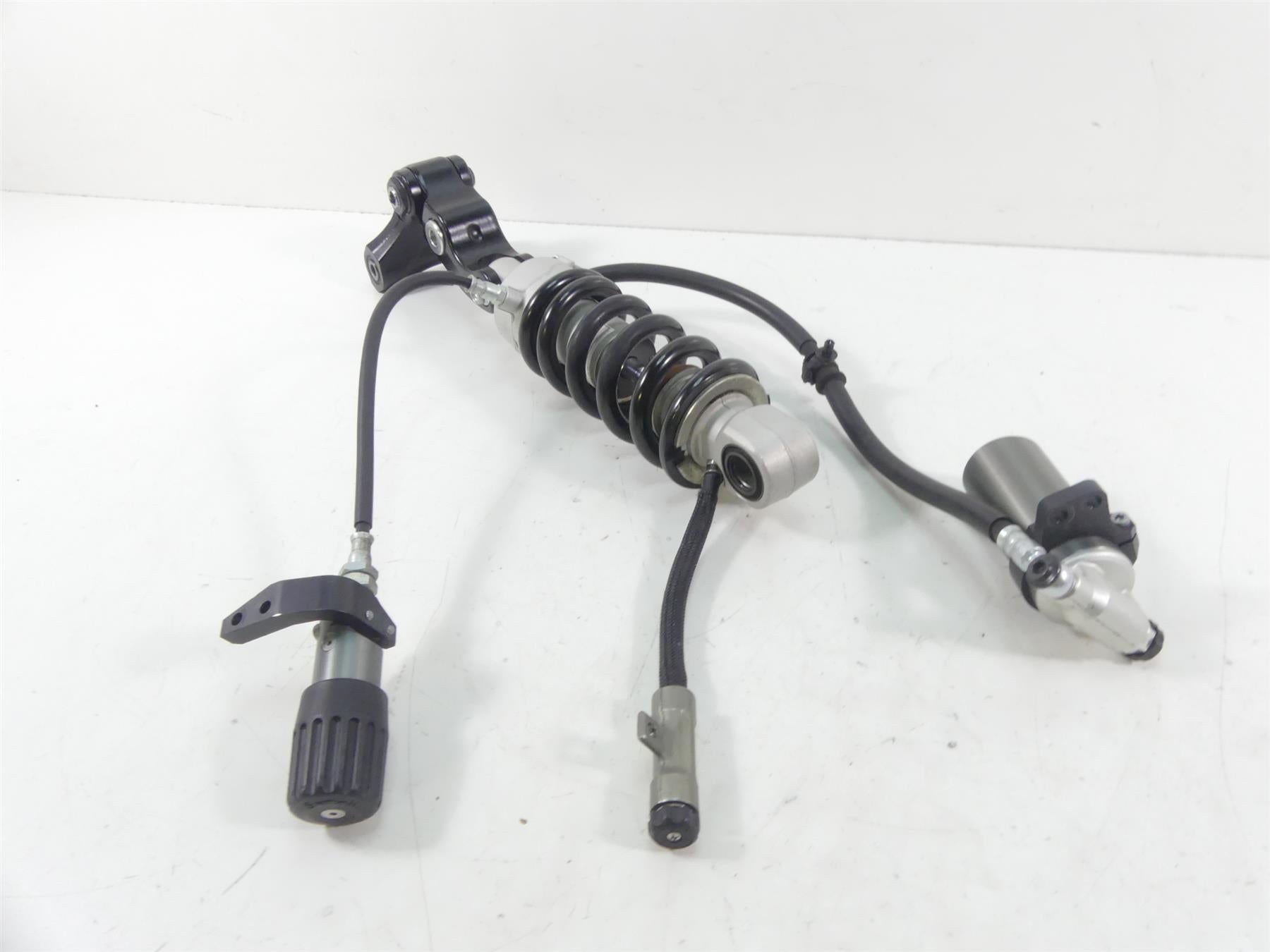 2013 Yamaha VMX17 V-Max 1700 Straight Rear Suspension Shock Damper 2S3-22210-00 {{ shop.shopifyCountryName }} - Mototech271