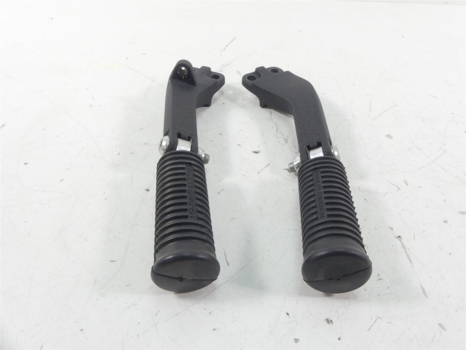 2014 Harley FXDL Dyna Low Rider Passenger Footpeg Foot Pegs 49224-06A 49230-06 {{ shop.shopifyCountryName }} - Mototech271