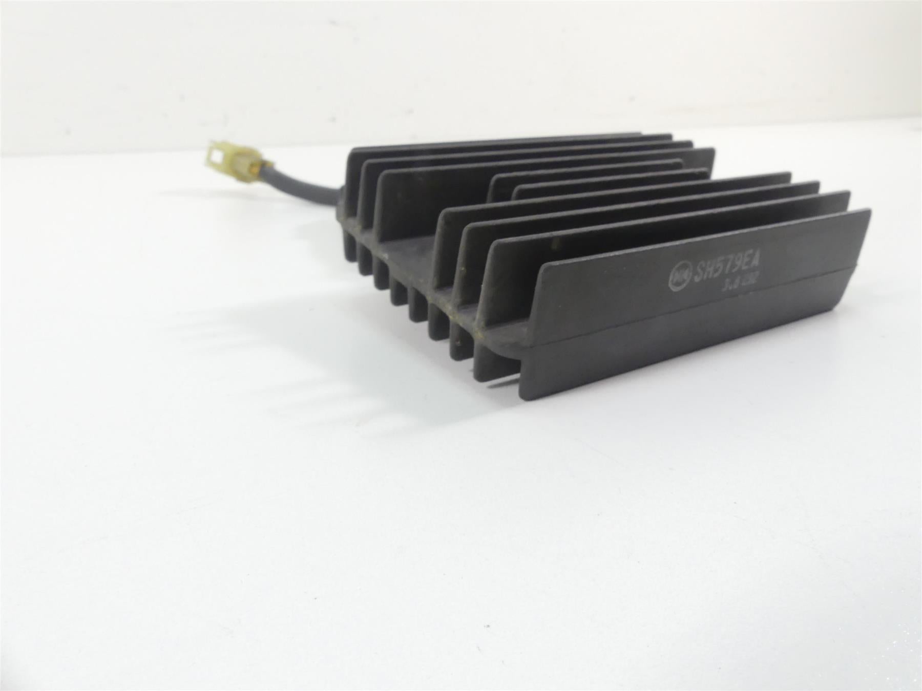 2004 Ducati 999 SBK Rectifier Voltage Regulator 54040191A SH579EA {{ shop.shopifyCountryName }} - Mototech271