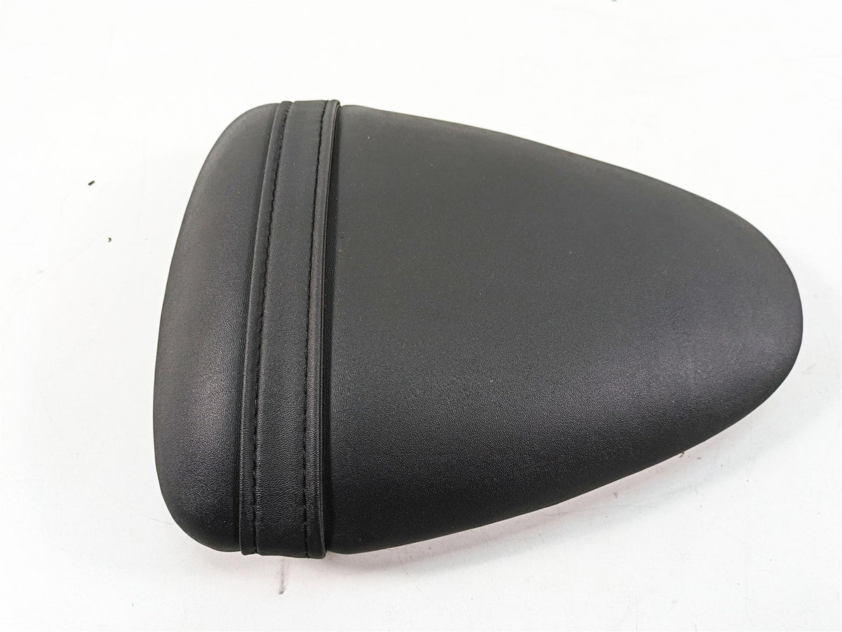 2008 Buell 1125 R Rear Passenger Pillion Seat Saddle M0091.02A8 {{ shop.shopifyCountryName }} - Mototech271
