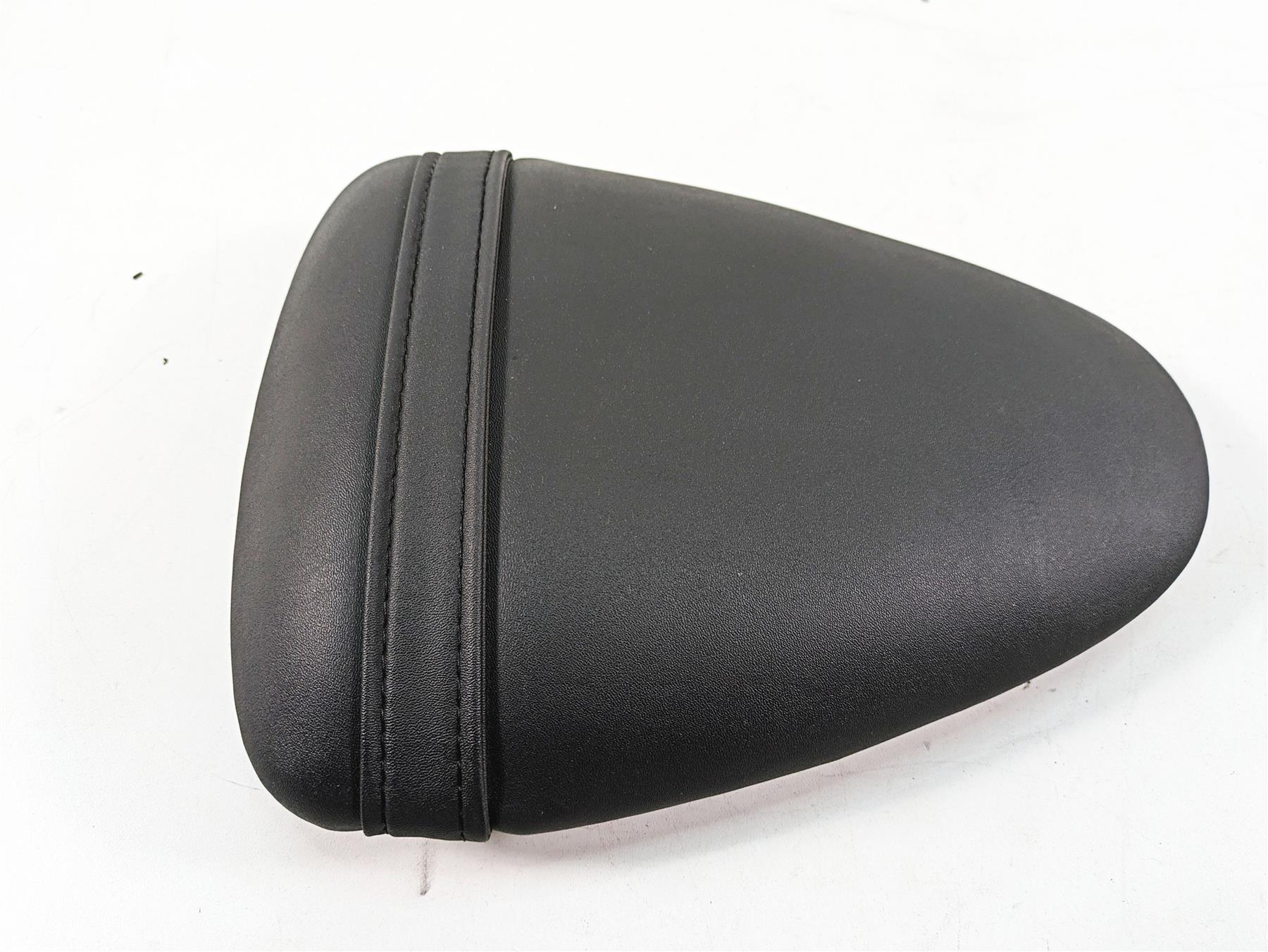 2008 Buell 1125 R Rear Passenger Pillion Seat Saddle M0091.02A8