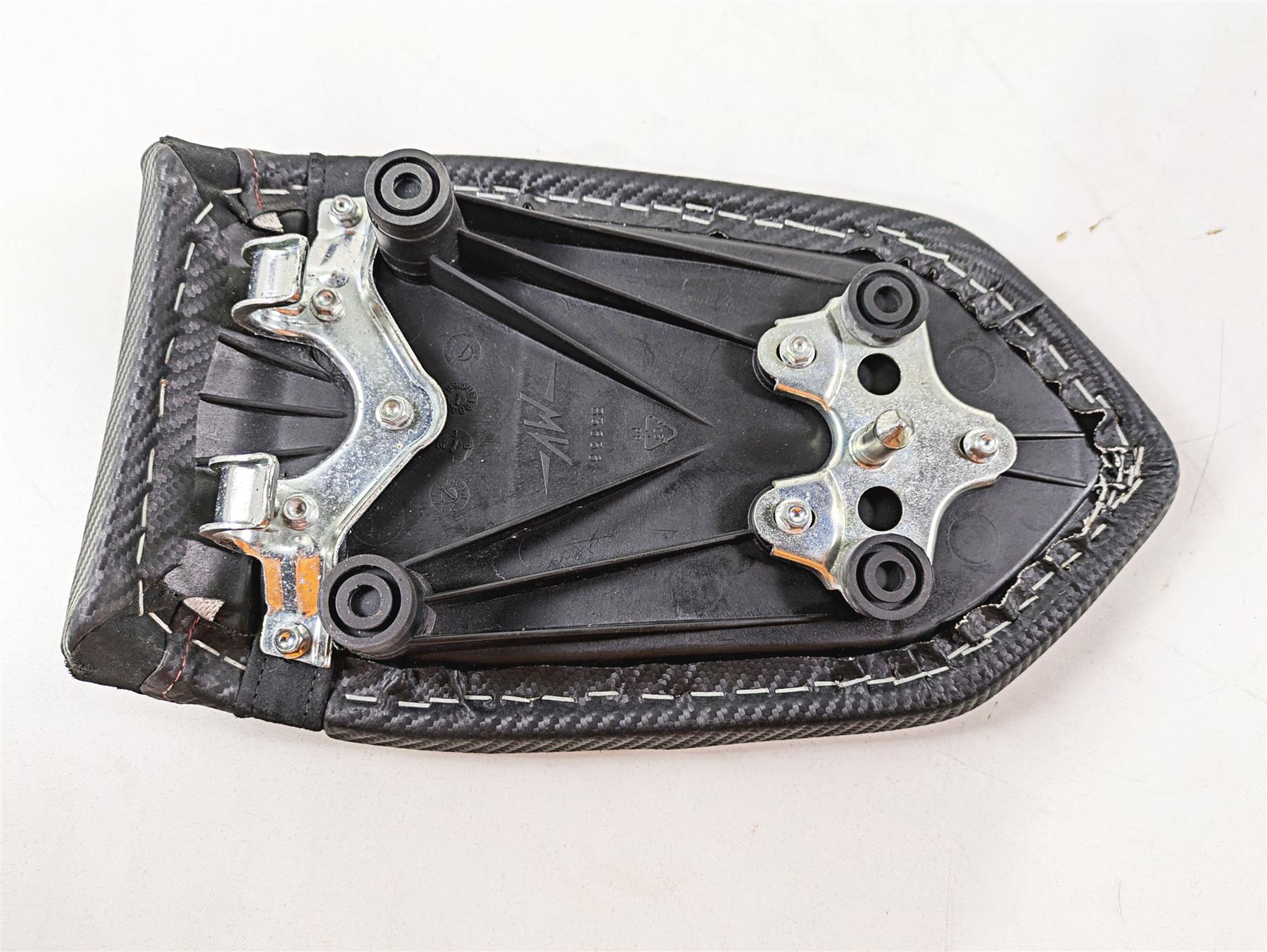 2012 Mv Agusta F4 RR Rear Passenger Seat Saddle - Torn 8000B3656 {{ shop.shopifyCountryName }} - Mototech271