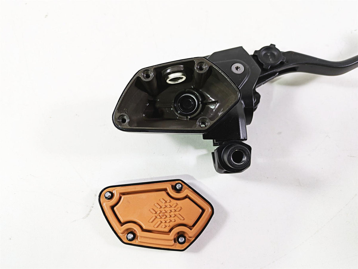 2014 BMW R nine T R9T K21 Front Brake Master Cylinder 32728559604 {{ shop.shopifyCountryName }} - Mototech271