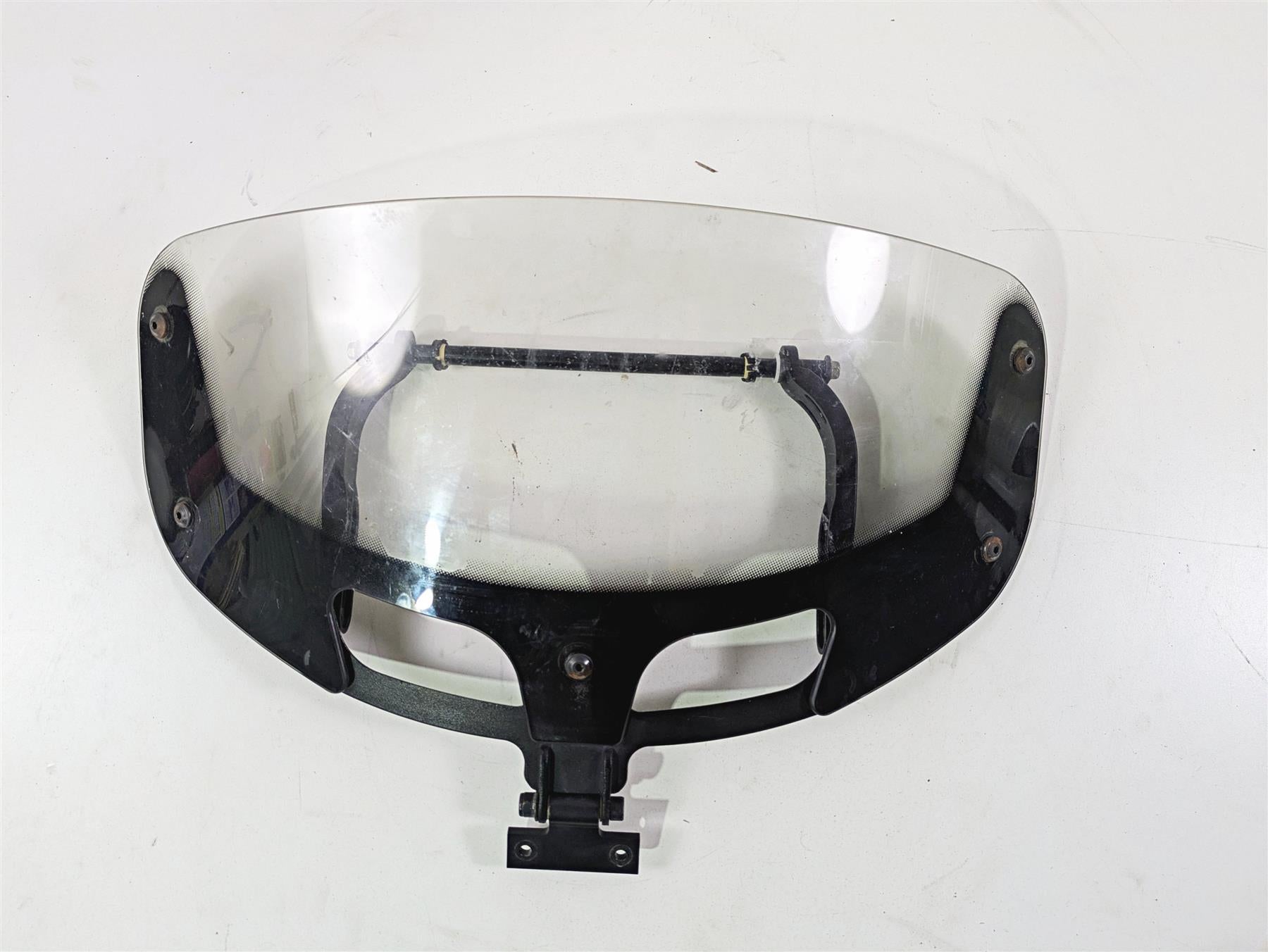 2017 Indian Chieftain Limited Windshield Short Low & Bracket 2881797 {{ shop.shopifyCountryName }} - Mototech271