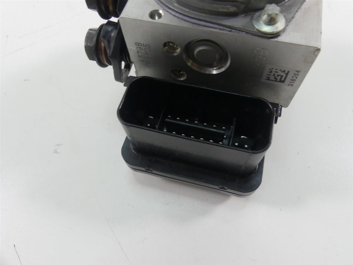 2022 Indian FTR1200 S Abs Brake Pump Pressure Module Unit 2209771 {{ shop.shopifyCountryName }} - Mototech271