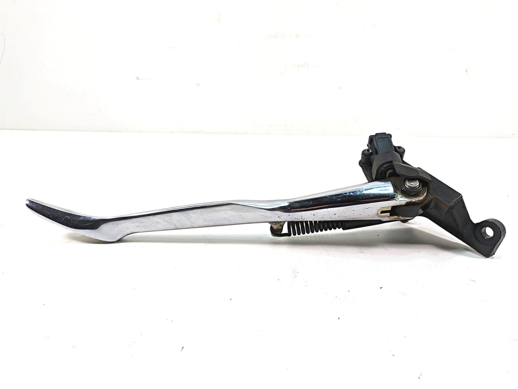 2009 Yamaha XV1900 Raider Side Kickstand Kick Stand 1D7-27311-00-00 {{ shop.shopifyCountryName }} - Mototech271