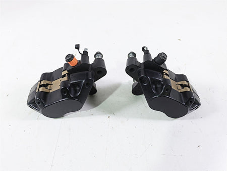 2018 Harley Softail FXFBS Fat Bob Front Brake Caliper Set 41300095 41300205 {{ shop.shopifyCountryName }} - Mototech271